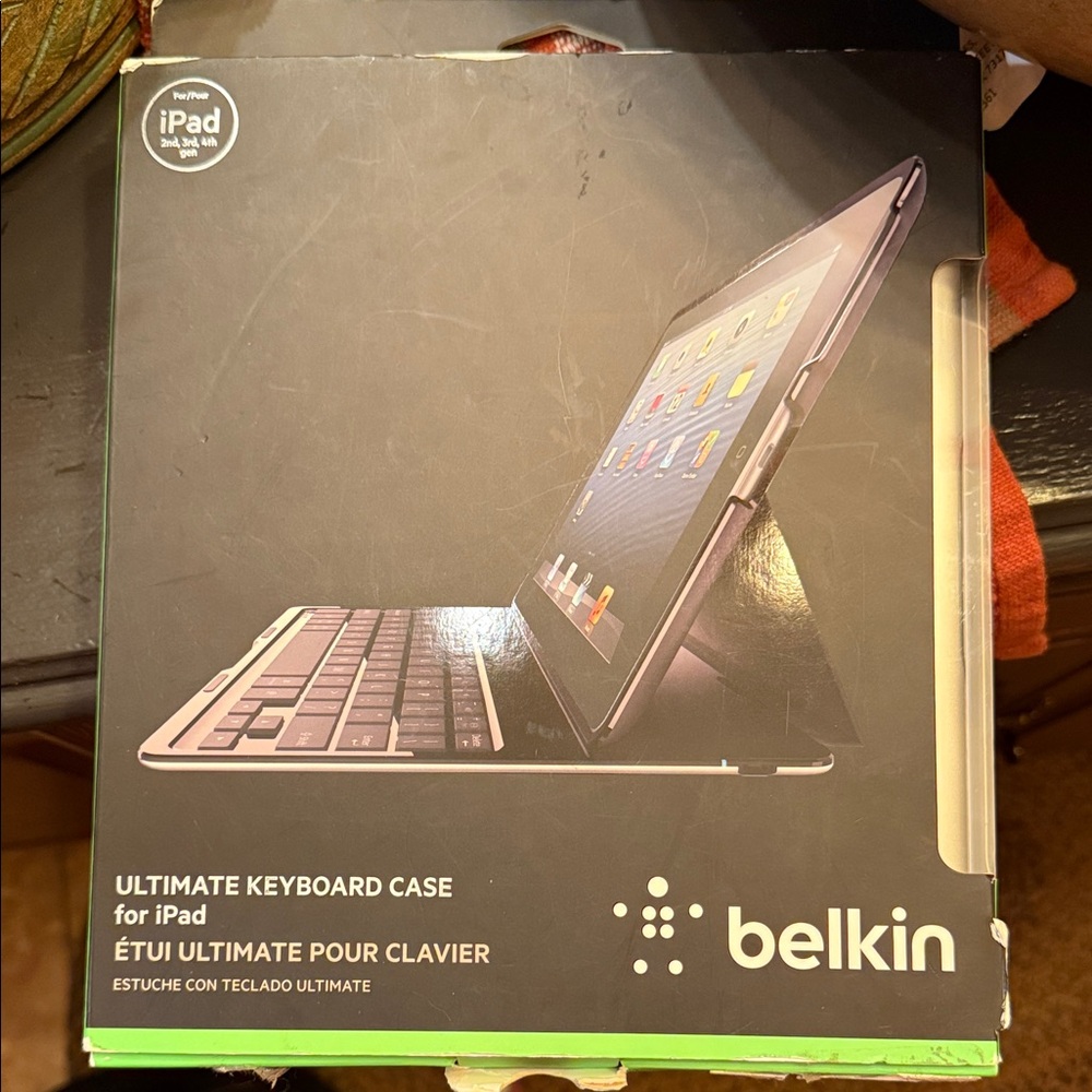 Belkin Ultimate Keyboard Case for iPad - Gray